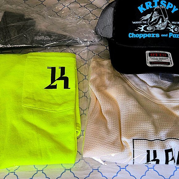 6 pc. bundle 2 Med Chopper Moto Cycles Shirts + Trucker Hat & Pennants NEW - Picture 10 of 10